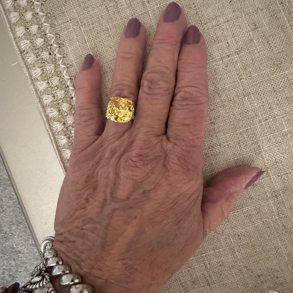 Pretty Rings - Picture 6 of 9